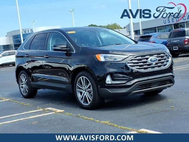 2024 Ford Edge Titanium — photo 1 of 13