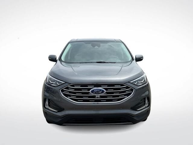 2024 Ford Edge Titanium — photo 1 of 7
