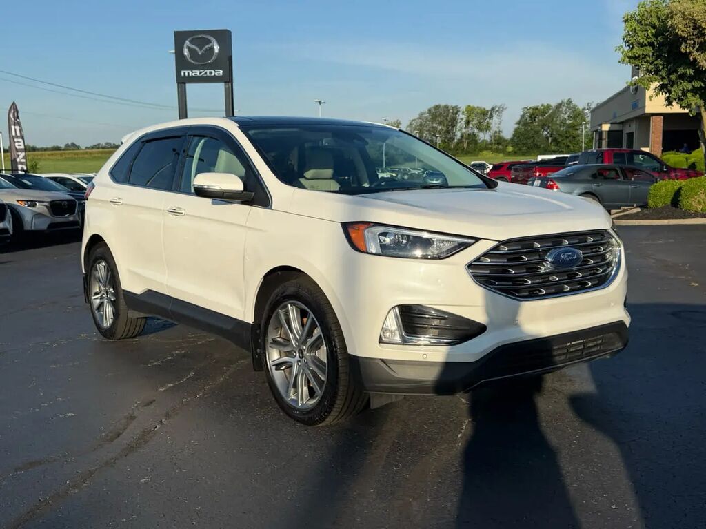 2023 Ford Edge Titanium — photo 1 of 13