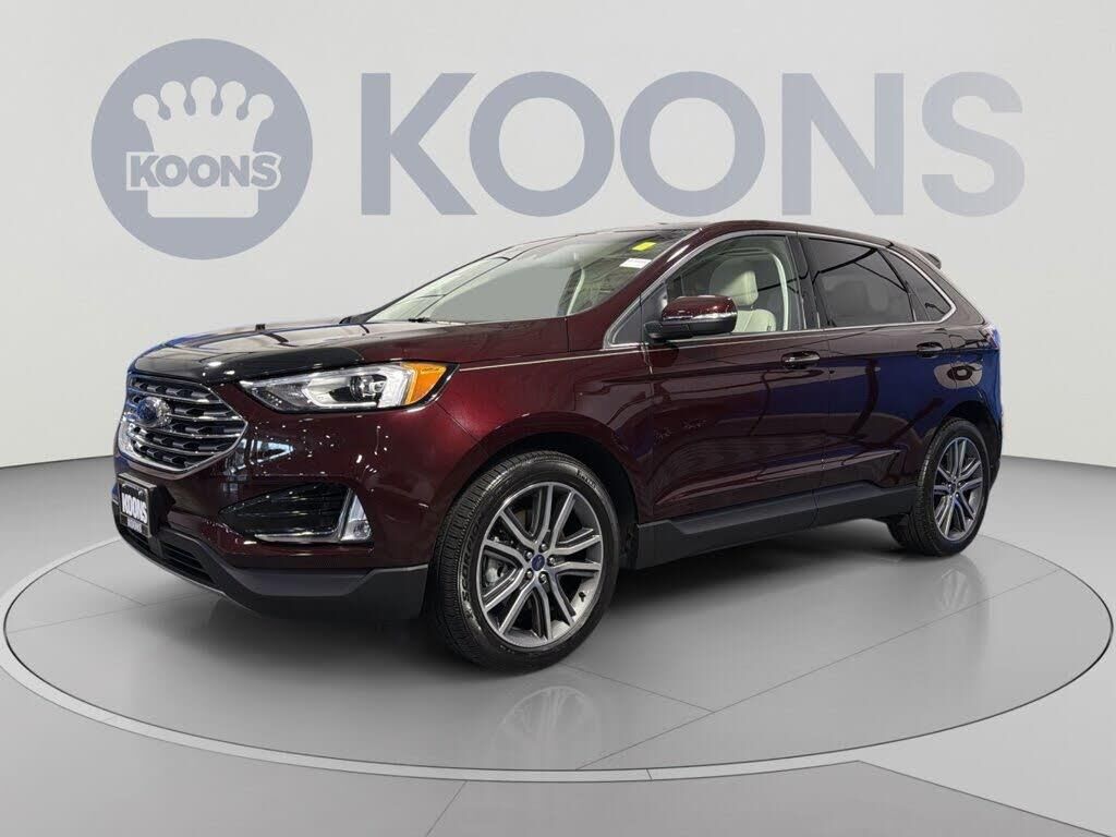 2019 Ford Edge Titanium — photo 1 of 9