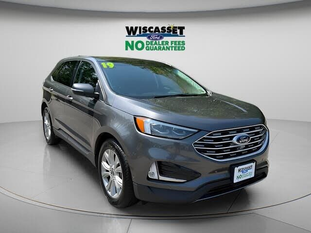 2019 Ford Edge Titanium — photo 1 of 2