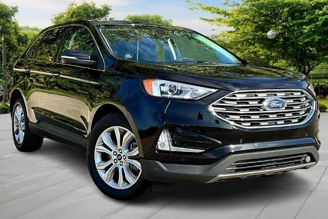 2021 Ford Edge Titanium — photo 1 of 25