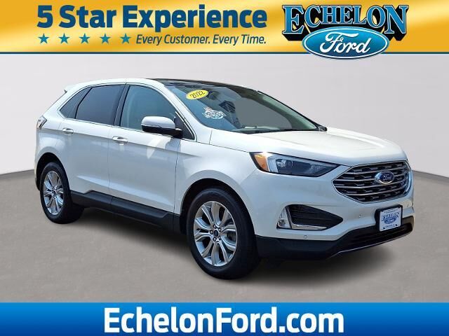 2022 Ford Edge Titanium — photo 1 of 13