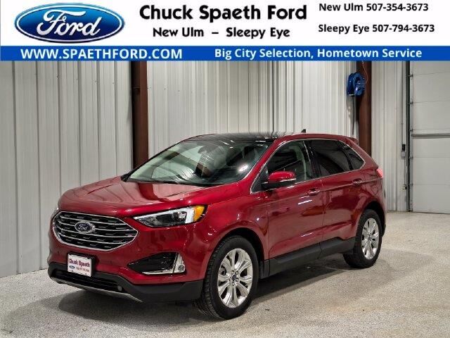 2022 Ford Edge Titanium — photo 1 of 13