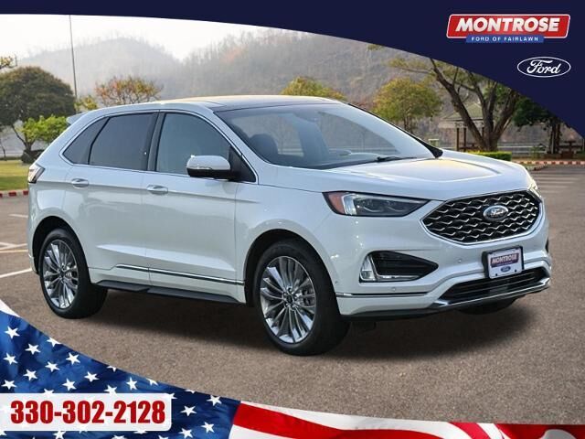 2020 Ford Edge Titanium — photo 1 of 13