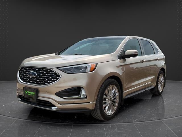 2020 Ford Edge Titanium — photo 1 of 40