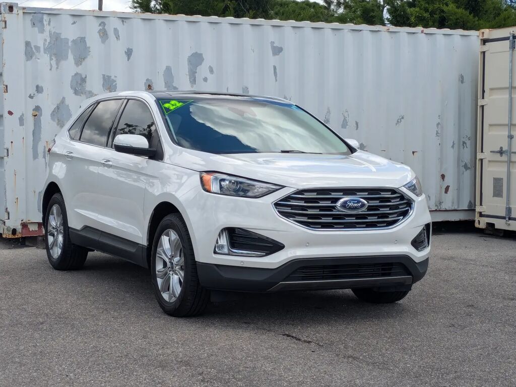 2022 Ford Edge Titanium — photo 1 of 26