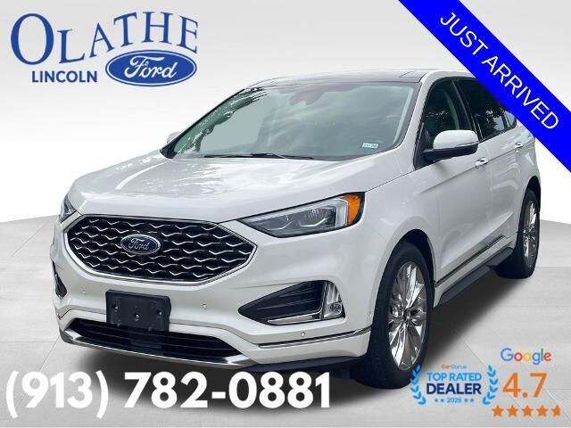 2022 Ford Edge Titanium — photo 1 of 26