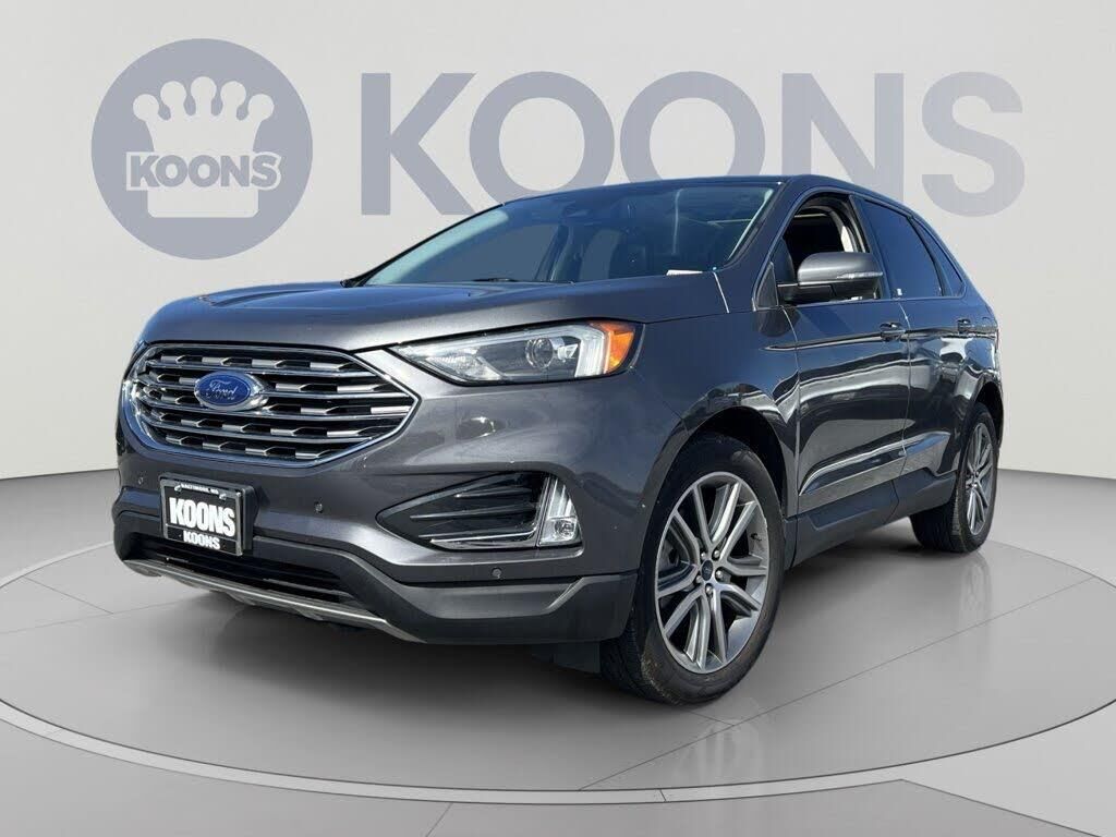 2022 Ford Edge Titanium — photo 1 of 1
