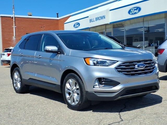 2023 Ford Edge Titanium — photo 1 of 26