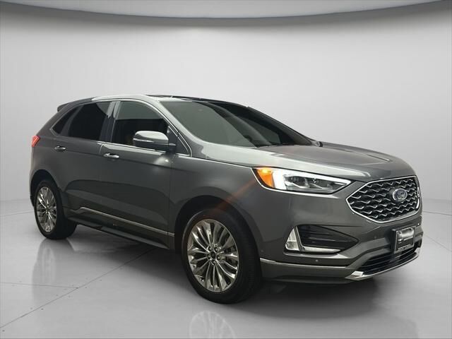 2024 Ford Edge Titanium — photo 1 of 15