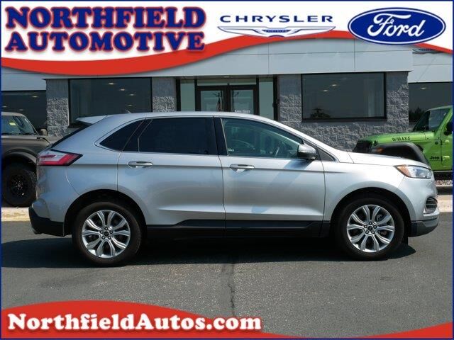2024 Ford Edge Titanium — photo 1 of 13