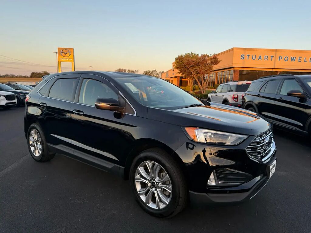 2024 Ford Edge Titanium — photo 1 of 13