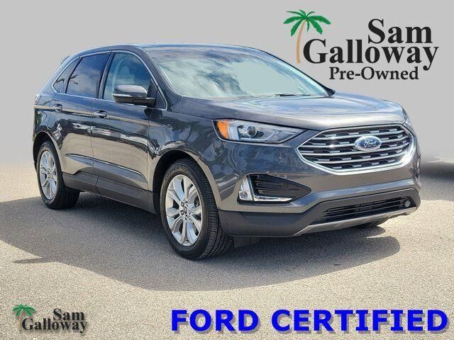 2020 Ford Edge Titanium — photo 1 of 13