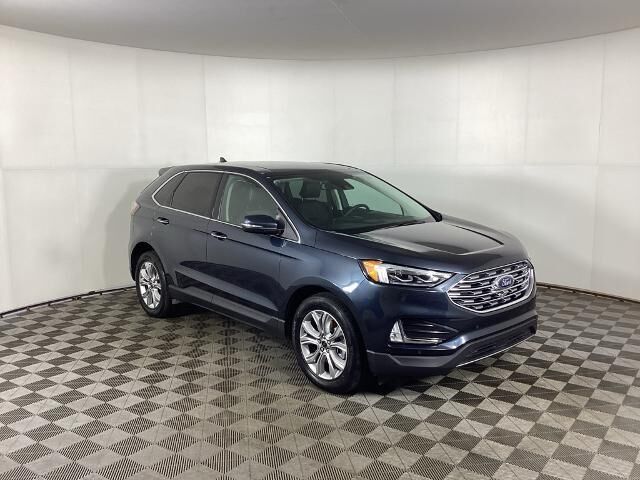 2023 Ford Edge Titanium — photo 1 of 14