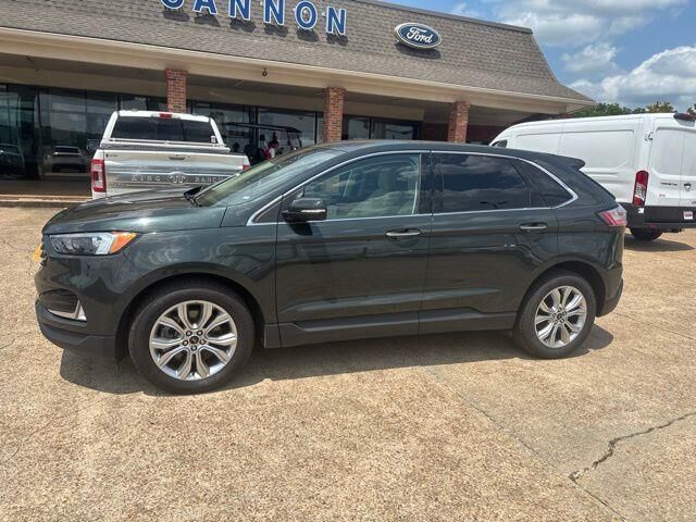 2024 Ford Edge Titanium — photo 1 of 26
