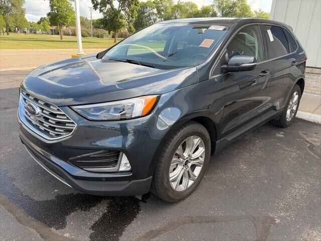 2024 Ford Edge Titanium — photo 1 of 2
