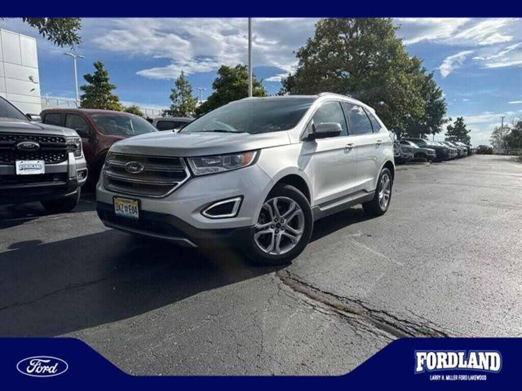 2017 Ford Edge Titanium — photo 1 of 14