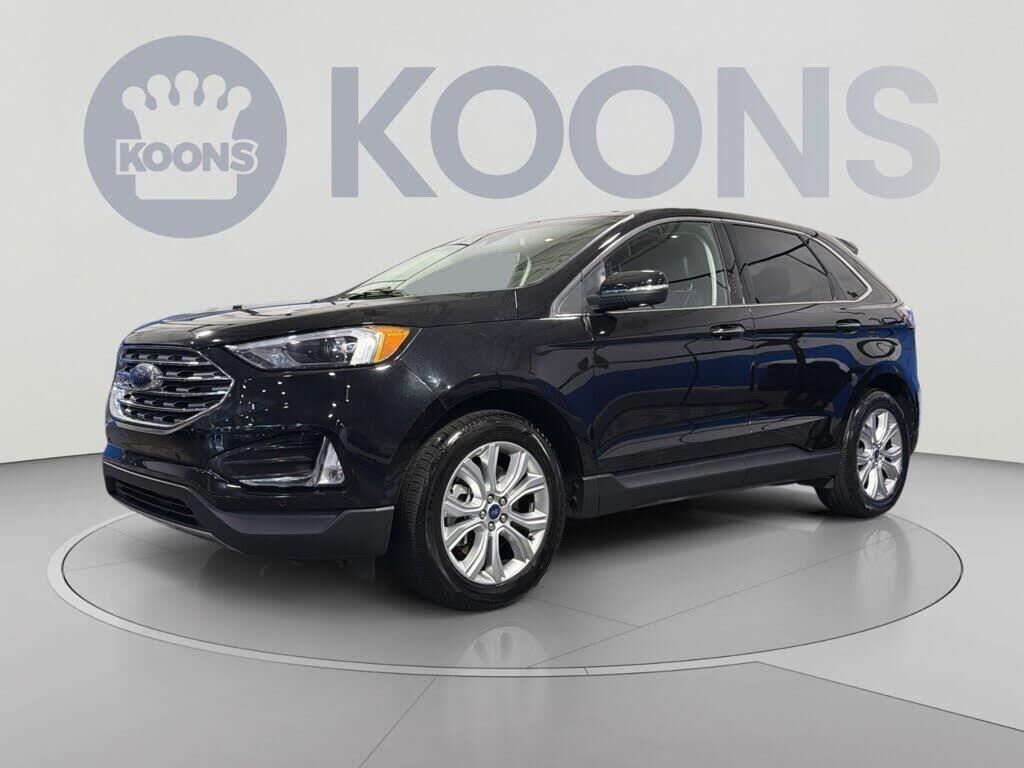 2022 Ford Edge Titanium — photo 1 of 18