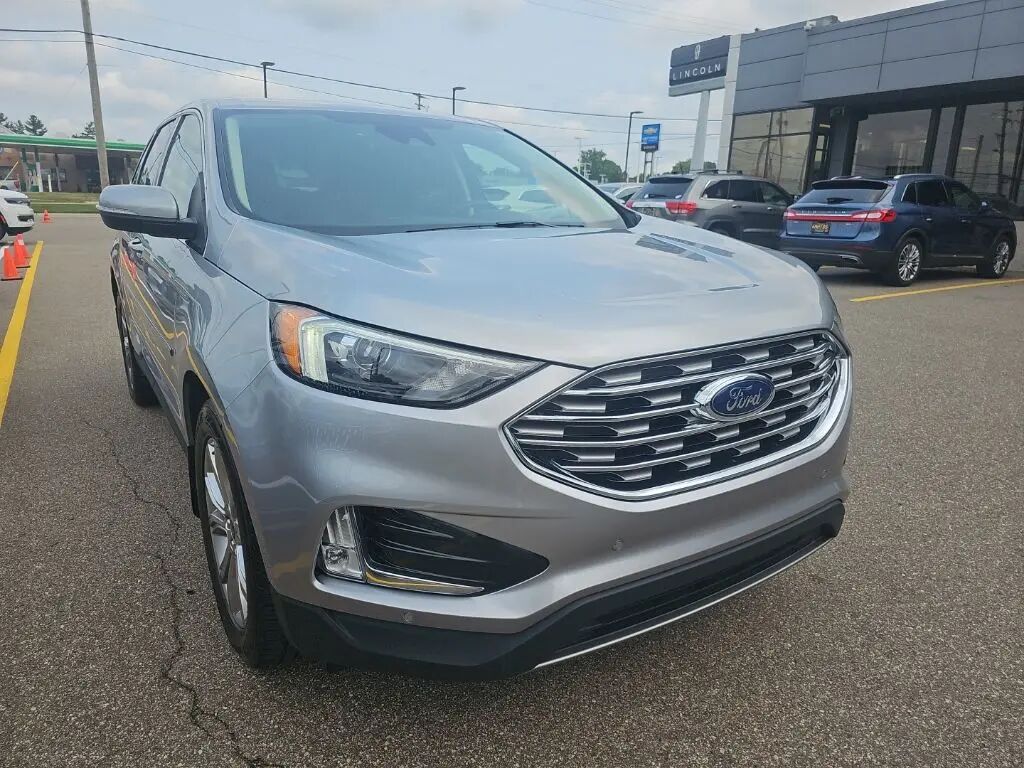 2023 Ford Edge Titanium — photo 1 of 26