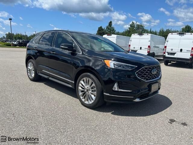2024 Ford Edge Titanium — photo 1 of 26