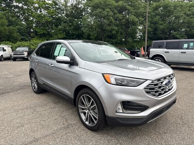 2024 Ford Edge Titanium — photo 1 of 26