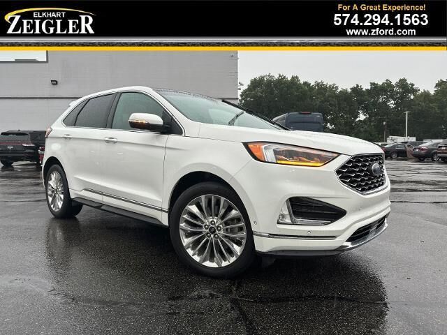 2020 Ford Edge Titanium — photo 1 of 39