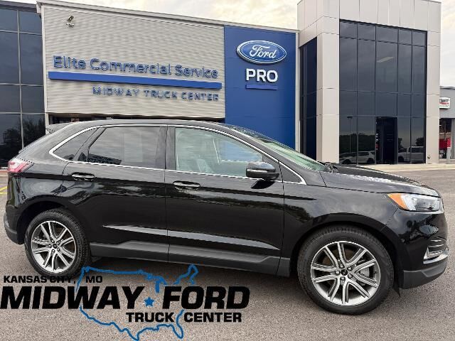 2024 Ford Edge Titanium — photo 1 of 13
