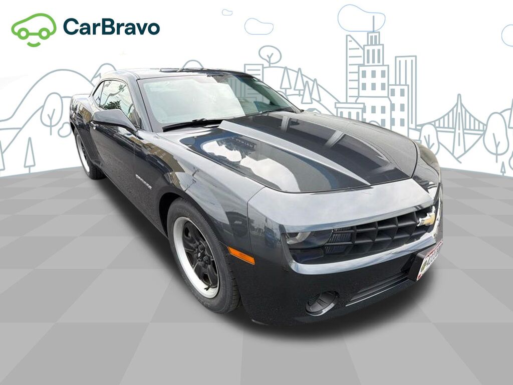 2013 Chevrolet Camaro LS — photo 1 of 6