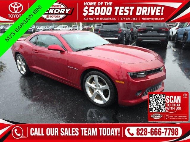 2015 Chevrolet Camaro LT — photo 1 of 13