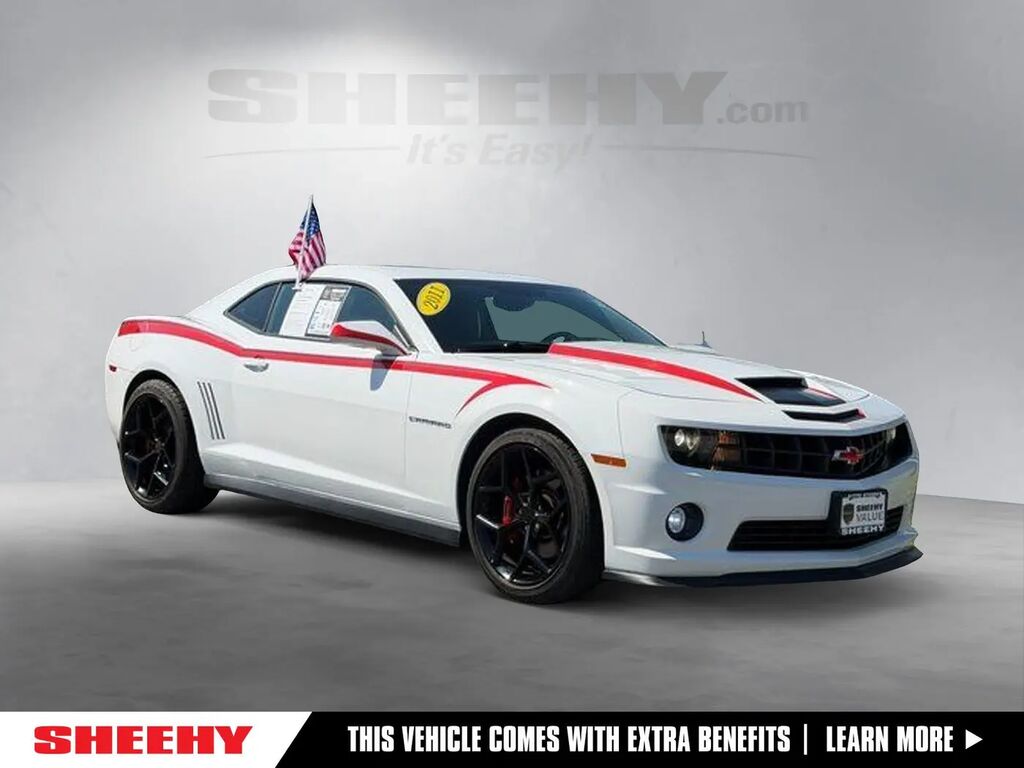 2011 Chevrolet Camaro SS — photo 1 of 10