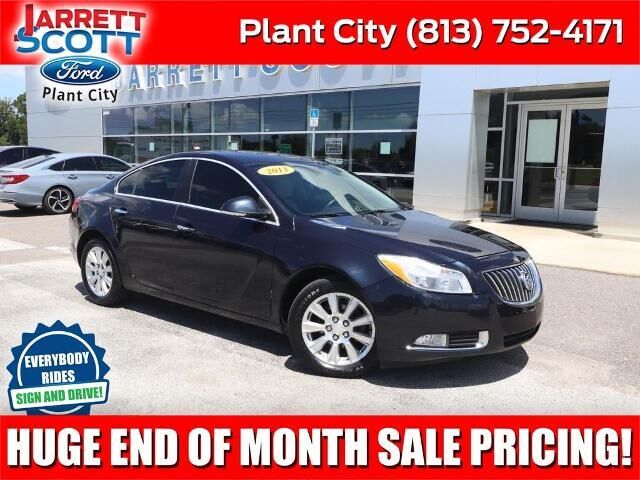 2013 Buick Regal Premium 1