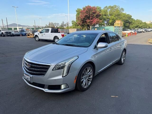 2019 Cadillac XTS Luxury — photo 1 of 24