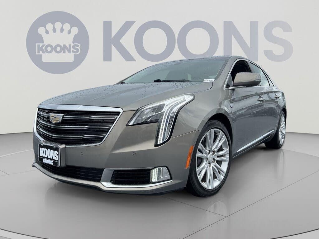2019 Cadillac XTS Luxury — photo 1 of 1