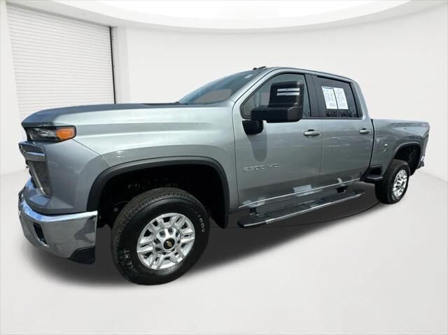 2025 Chevrolet Silverado 2500HD LT — photo 1 of 31