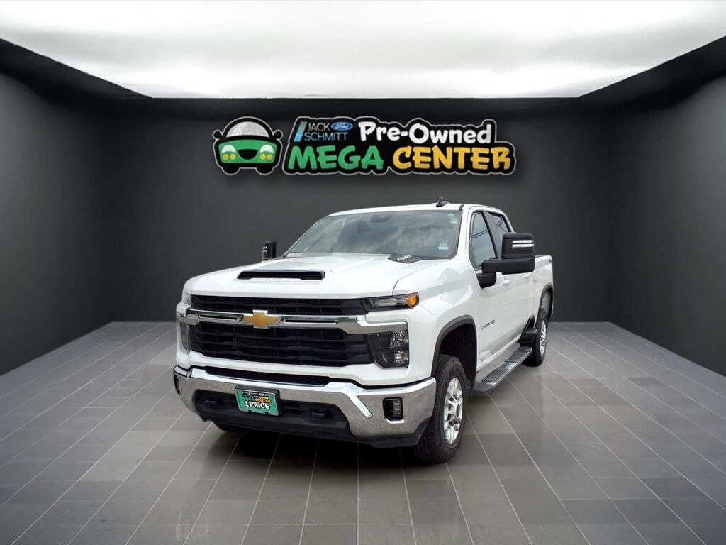 2025 Chevrolet Silverado 2500HD LT — photo 1 of 2