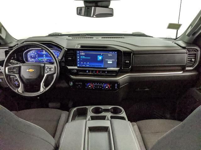 2025 Chevrolet Silverado 2500HD LT — photo 1 of 26