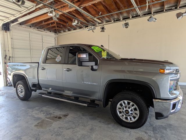 2025 Chevrolet Silverado 2500HD LT — photo 1 of 13