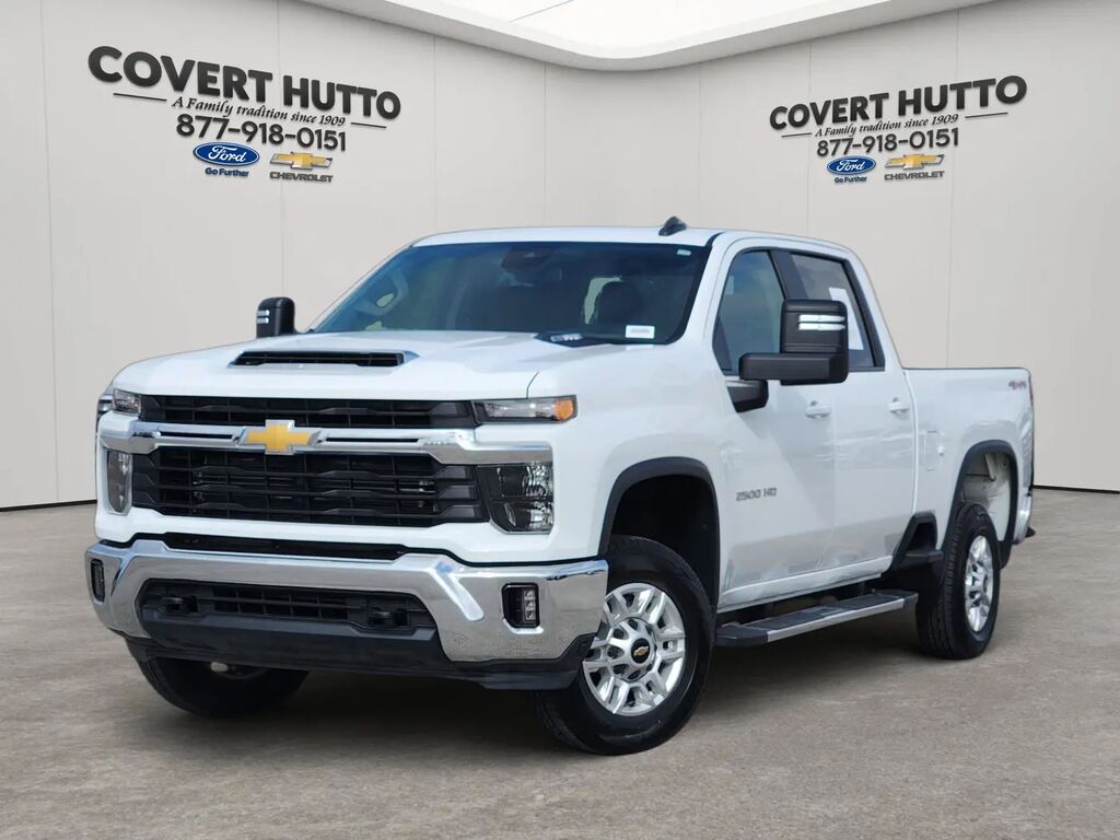2025 Chevrolet Silverado 2500HD LT — photo 1 of 13
