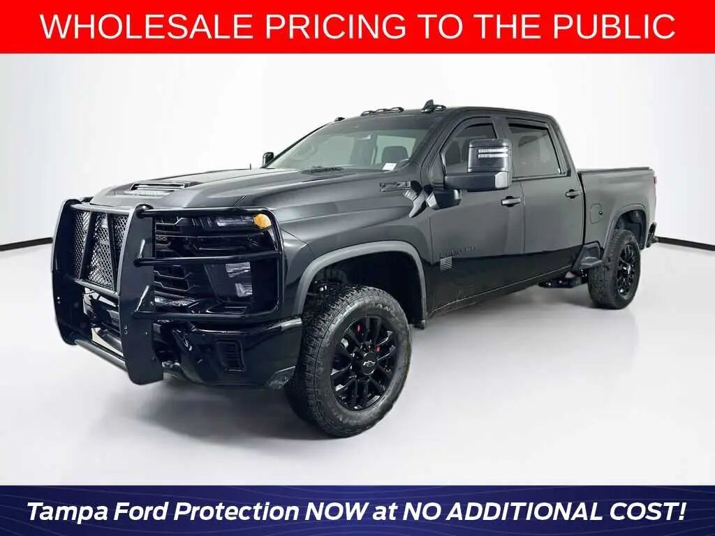 2026 Chevrolet Silverado 2500HD Custom — photo 1 of 13