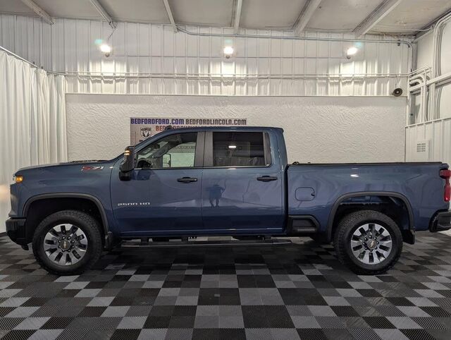 2026 Chevrolet Silverado 2500HD Custom — photo 1 of 1