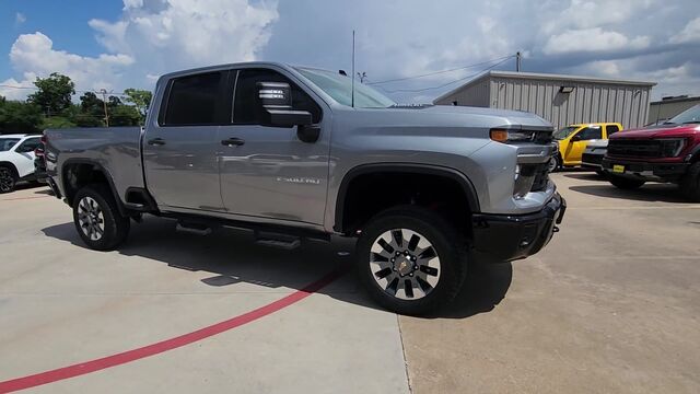 2025 Chevrolet Silverado 2500HD Custom