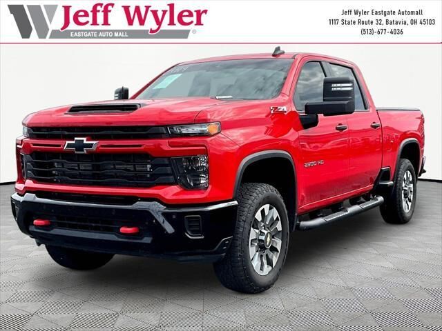 2025 Chevrolet Silverado 2500HD Custom — photo 1 of 13