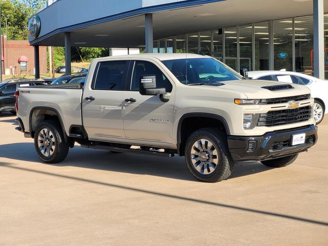 2026 Chevrolet Silverado 2500HD Custom