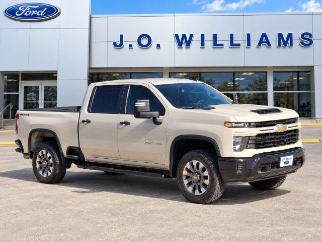 2026 Chevrolet Silverado 2500HD Custom