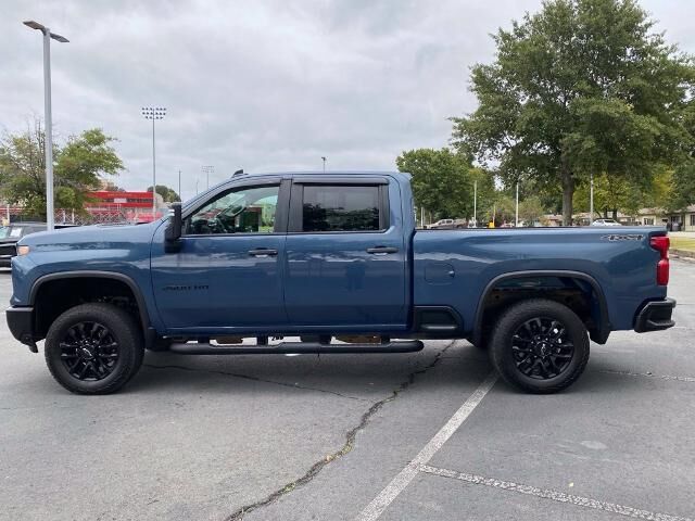 2025 Chevrolet Silverado 2500HD Custom
