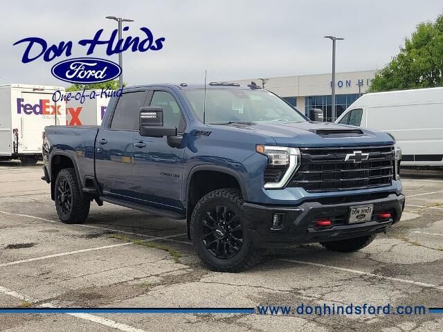 2025 Chevrolet Silverado 2500HD LT — photo 1 of 26