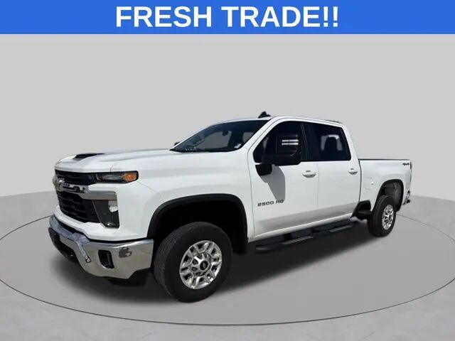 2025 Chevrolet Silverado 2500HD LT — photo 1 of 34