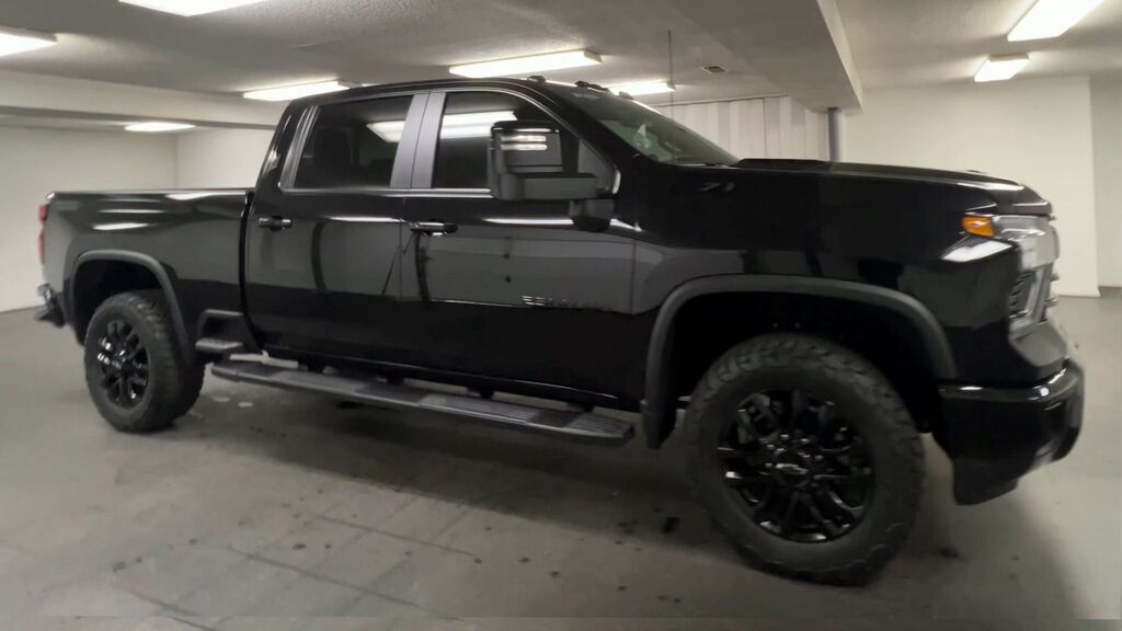 2026 Chevrolet Silverado 2500HD LT — photo 1 of 7