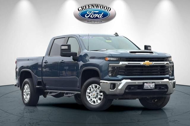 2025 Chevrolet Silverado 2500HD LT — photo 1 of 26